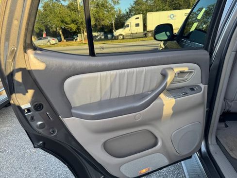 Used 2007 Toyota Sequoia Limited image 13