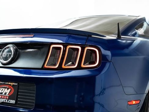 Used 2013 Ford Mustang GT Premium RWD image 12