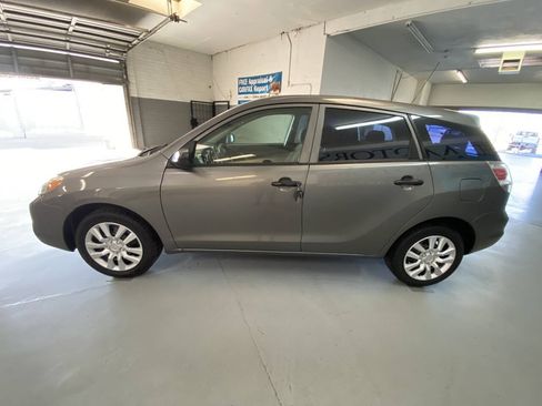 Used 2008 Toyota Matrix FWD image 19