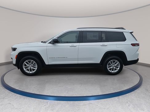 New 2026 Jeep Grand Cherokee L Laredo image 8