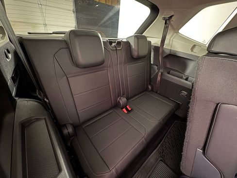 Used 2019 Volkswagen Tiguan SEL image 49