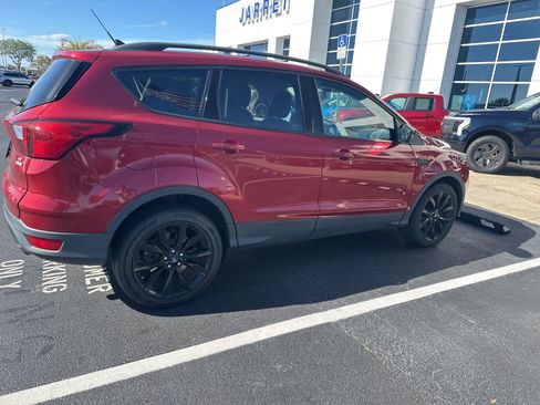 Used 2019 Ford Escape SE FWD image 5