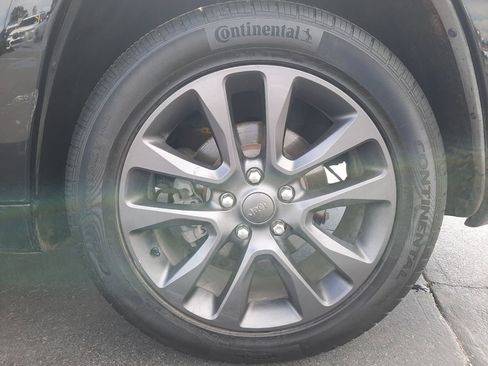 Used 2019 Jeep Grand Cherokee High Altitude AWD/4WD image 19