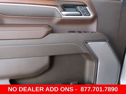 New 2026 GMC Sierra 3500 Denali w/ Denali Reserve Package AWD/4WD image 12