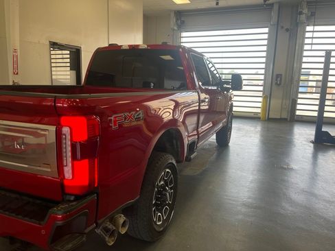 Used 2024 Ford F250 Platinum AWD/4WD image 8