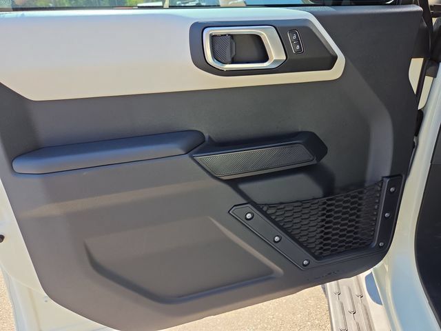 Used 2026 Ford Bronco Outer Banks w/ Sasquatch Package AWD/4WD image 9