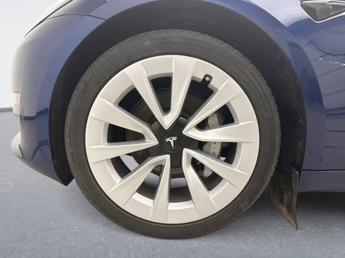 Used 2021 Tesla Model 3 Standard Range Plus image 25
