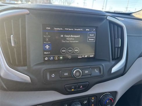 Certified 2022 GMC Terrain SLE w/ Driver Convenience Package image 13