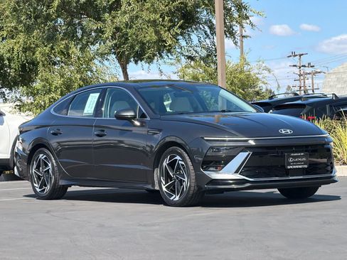 Used 2024 Hyundai Sonata SEL w/ Convenience Package FWD image 5