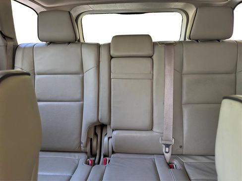 Used 2018 Jeep Grand Cherokee Overland image 15