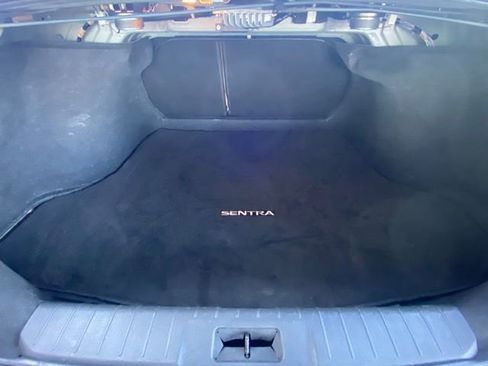 Used 2024 Nissan Sentra SV w/ SV Premium Package image 27