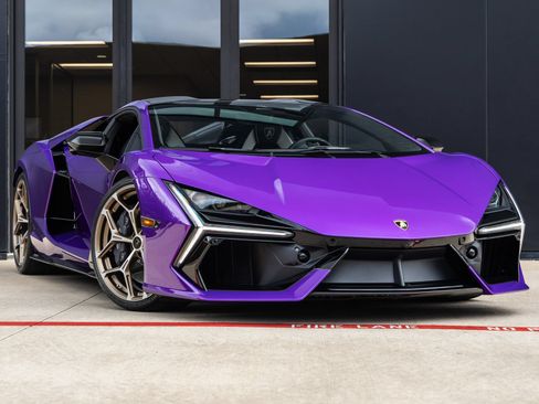 Used 2026 Lamborghini Revuelto AWD/4WD image 3