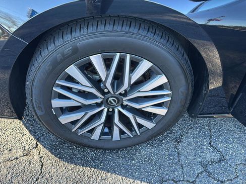 Used 2024 Nissan Altima 2.5 SV image 30