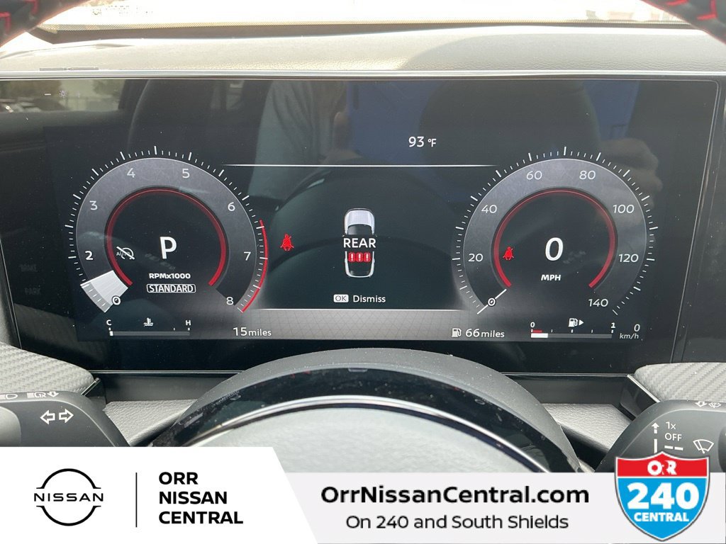 Used 2025 Nissan Kicks SR FWD image 21