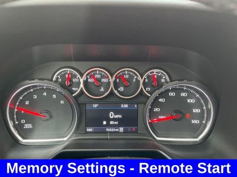 Used 2021 Chevrolet Tahoe Z71 image 11