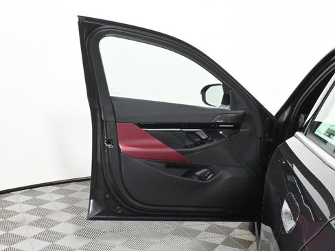 Used 2026 BMW 530i xDrive w/ Premium Package image 29