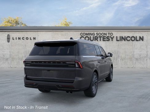 New 2026 Lincoln Navigator L Reserve AWD/4WD image 8