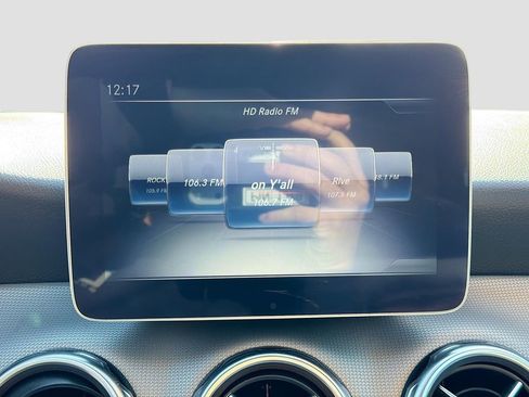 Used 2020 Mercedes-Benz GLA 250 image 30