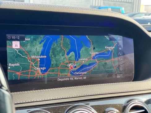 Used 2020 Mercedes-Benz S 560 4MATIC Sedan image 14