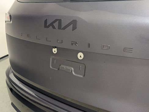 Used 2025 Kia Telluride SX Prestige X-Line AWD/4WD image 8
