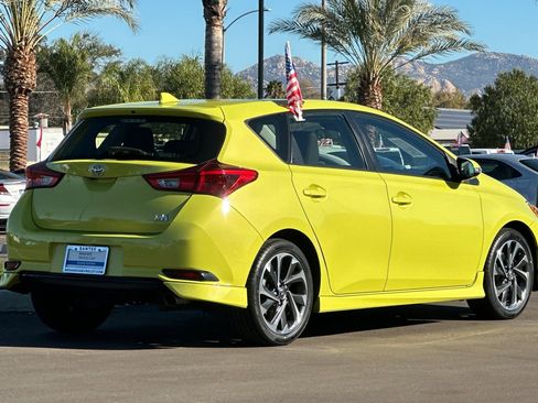 Used 2017 Toyota Corolla iM image 4