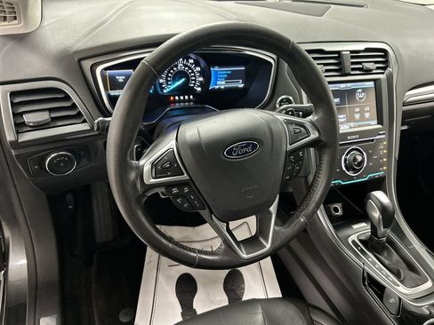 Used 2015 Ford Fusion Titanium AWD/4WD image 4