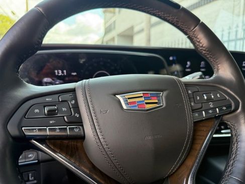 Used 2024 Cadillac Escalade ESV Sport Platinum w/ LPO, ONYX Package image 26