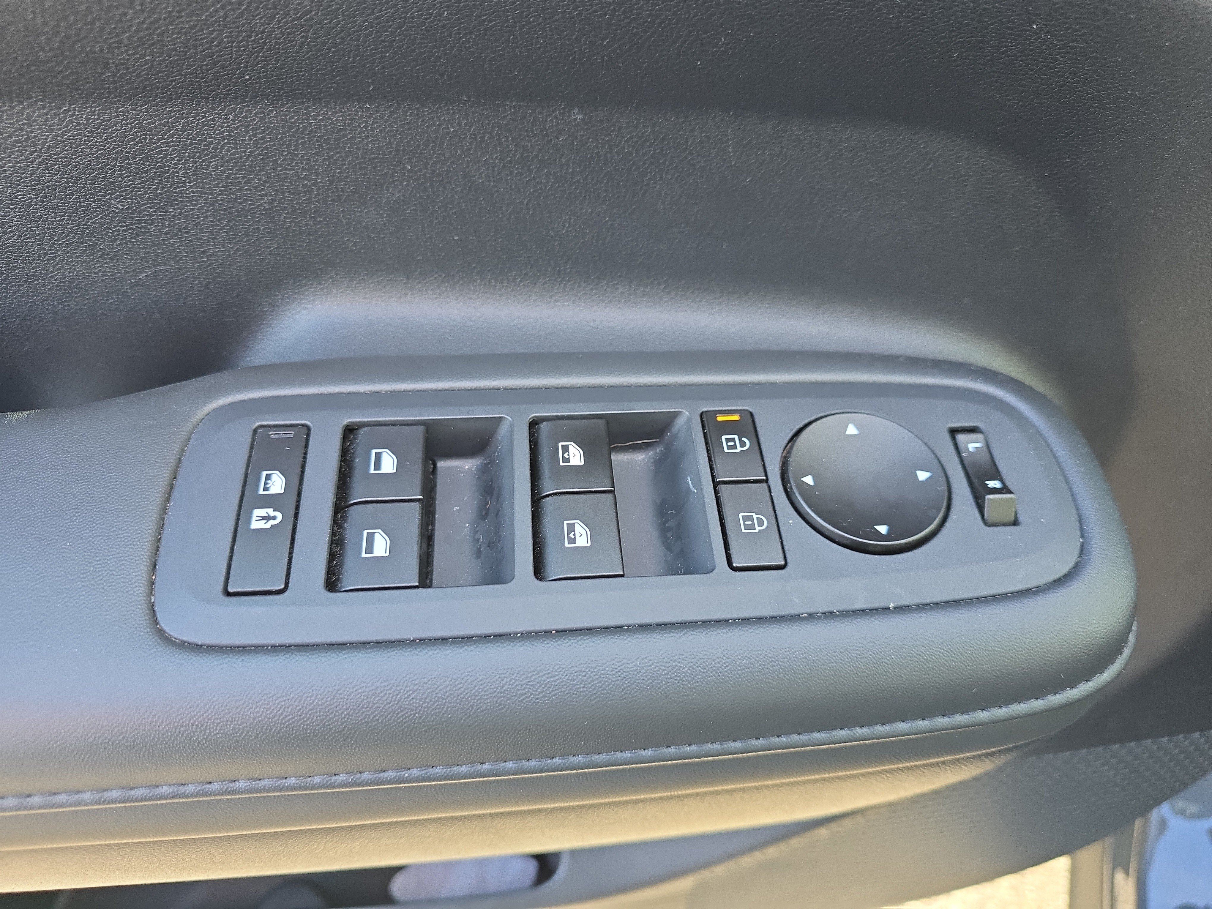 Used 2026 Hyundai Santa Fe SEL AWD/4WD image 19