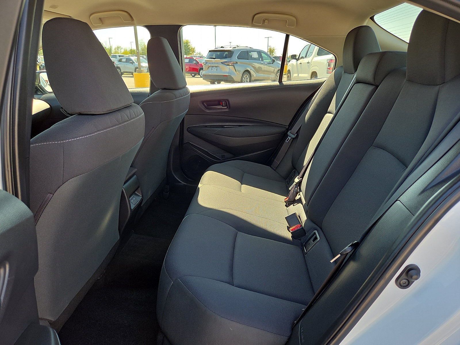 Used 2023 Toyota Corolla LE FWD image 10