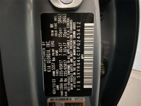 Used 2023 Kia Sorento LX image 27