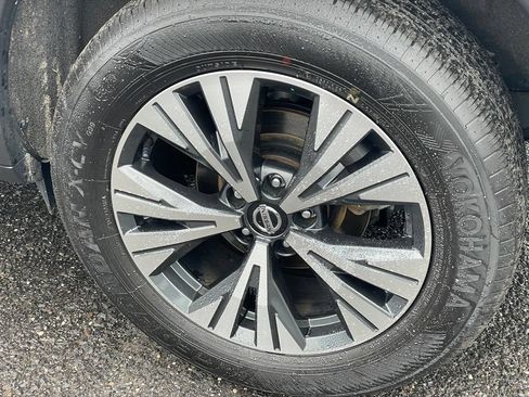 Certified 2023 Nissan Rogue SV AWD/4WD image 26