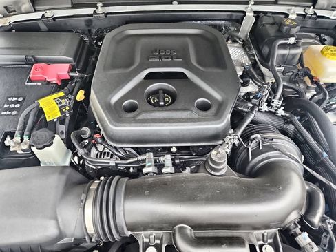 New 2026 Jeep Wrangler Unlimited Sport w/ Dual Top Group AWD/4WD image 34