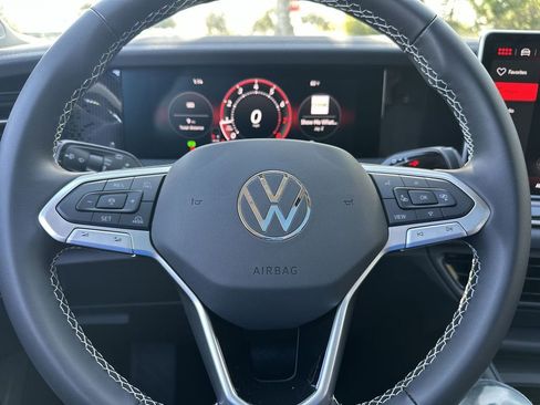 New 2026 Volkswagen Tiguan SE image 14