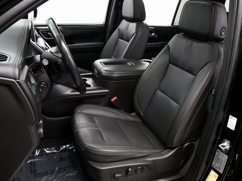 Used 2022 Chevrolet Tahoe RST w/ Sport Performance Package image 9