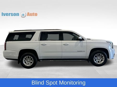 Used 2018 GMC Yukon XL SLT w/ Open Road Package AWD/4WD image 11