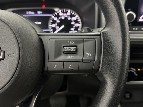Used 2024 Nissan Rogue S AWD/4WD image 24
