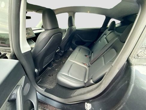 Used 2024 Tesla Model Y Long Range image 23