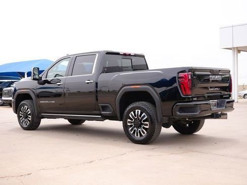 Used 2025 GMC Sierra 2500 Denali Ultimate AWD/4WD image 5