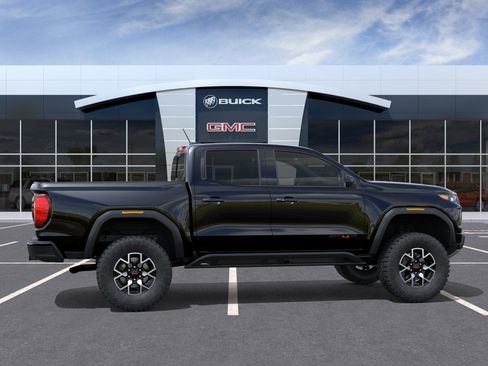 New 2026 GMC Canyon AT4X w/ LPO, Black Badging Package AWD/4WD image 5