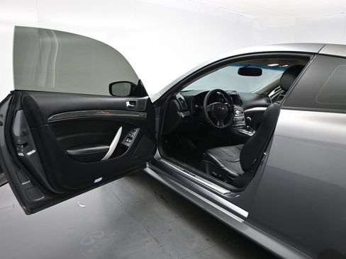 Used 2013 INFINITI G37 Journey w/ Premium Pkg RWD image 8