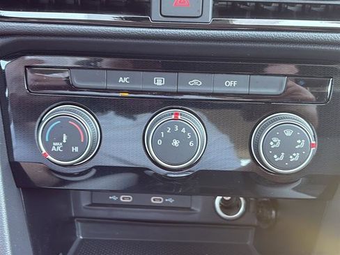 New 2025 Volkswagen Taos S image 18