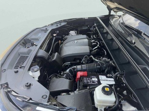 Used 2020 Toyota Highlander L image 66