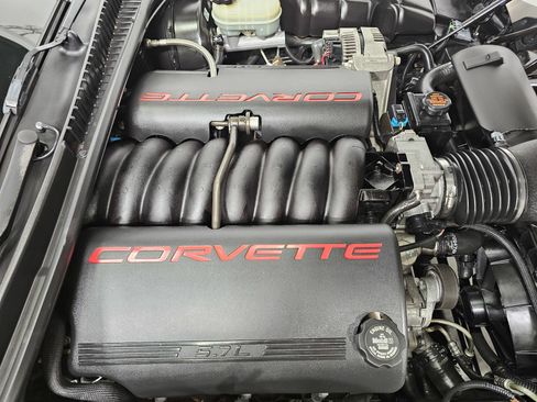 Used 1999 Chevrolet Corvette Coupe w/ Performance Handling Pkg RWD image 17
