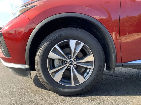 Used 2023 Nissan Murano SV image 18