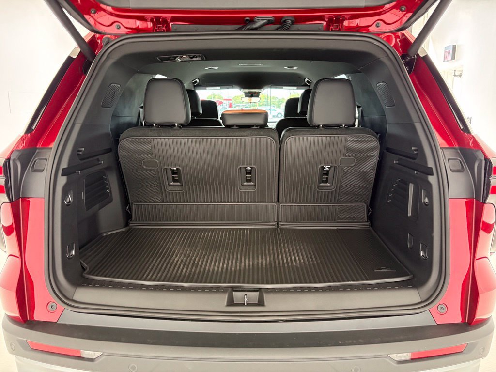 New 2027 Chevrolet Traverse Z71 w/ Enhanced Driving Package AWD/4WD image 47