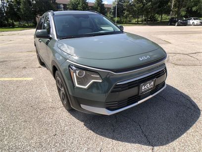 New 2025 Kia Niro EX