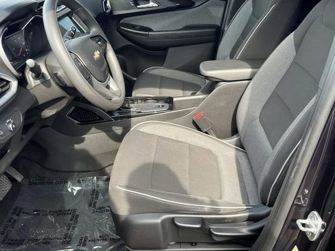Used 2021 Chevrolet TrailBlazer LS AWD/4WD image 14