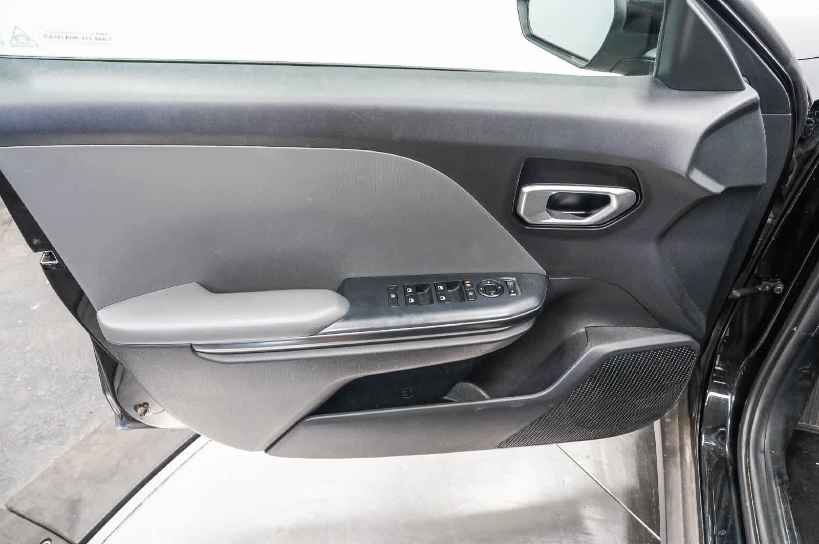 Used 2025 Kia K4 FWD image 21