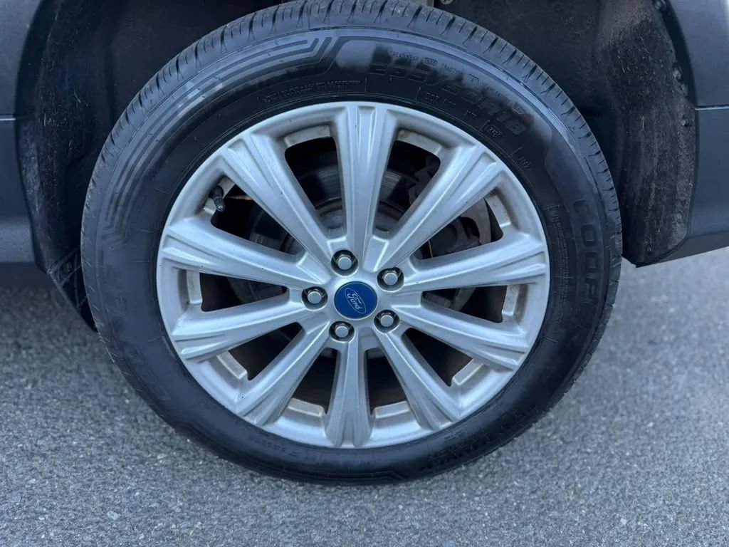 Used 2017 Ford Escape Titanium AWD/4WD image 22