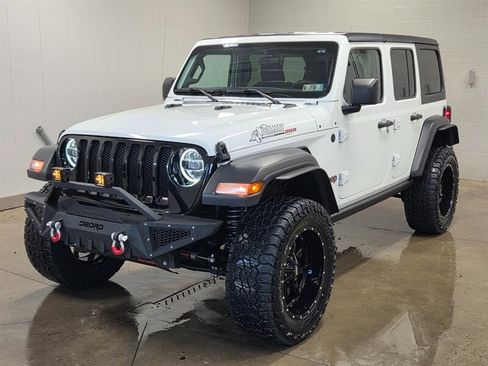 Used 2021 Jeep Wrangler Unlimited Sport AWD/4WD image 3